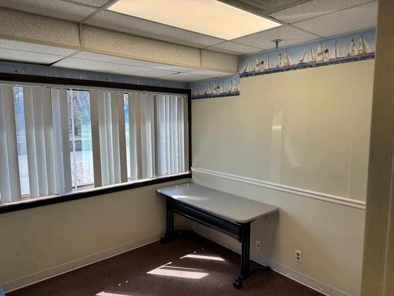More Photos Of 265 Bic Dr, Milford Medical For Lease