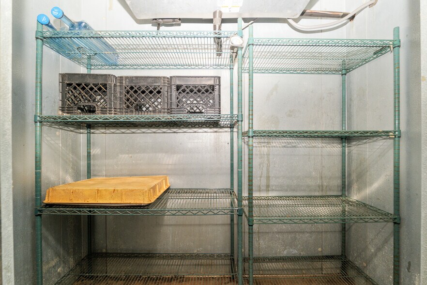 More Photos Of 14960 Main St, Alachua Restaurant For Lease