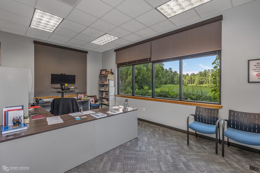 More Photos Of 10100 Woolworth Rd, Keithville Medical For Lease