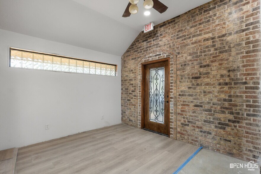 More Photos Of 1317 East St, Graham Medical For Sale