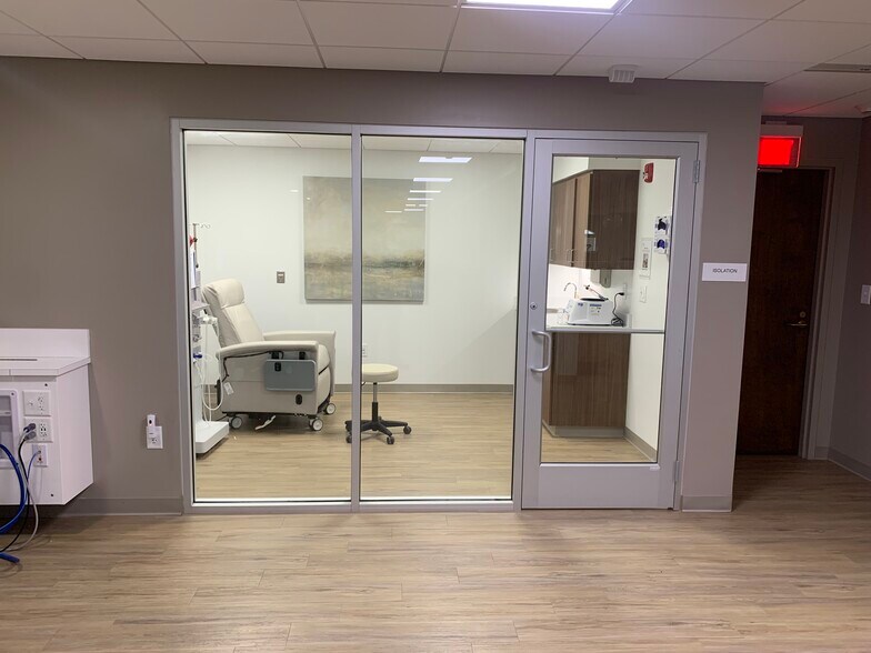 More Photos Of 2724 Warm Springs Rd, Columbus Medical For Lease