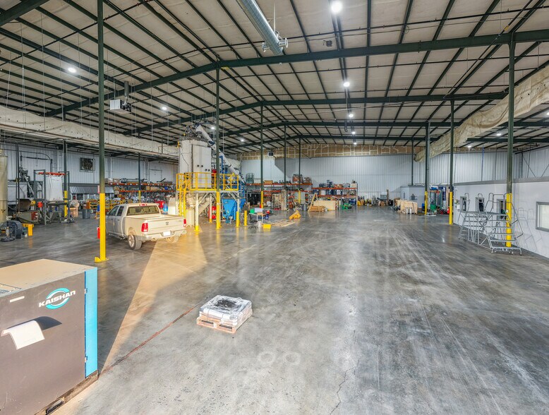 More Photos Of 831 Park Ave, Murfreesboro Manufacturing For Lease