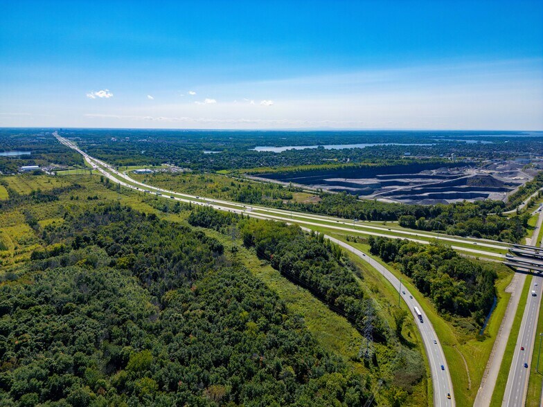 More Photos Of 500 Rue Hector-Lanthier, Boisbriand Unknown For Lease