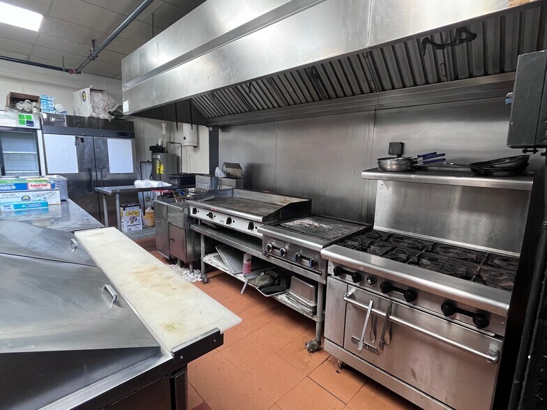 More Photos Of 27-45 Lafayette Sq, Haverhill Office For Lease