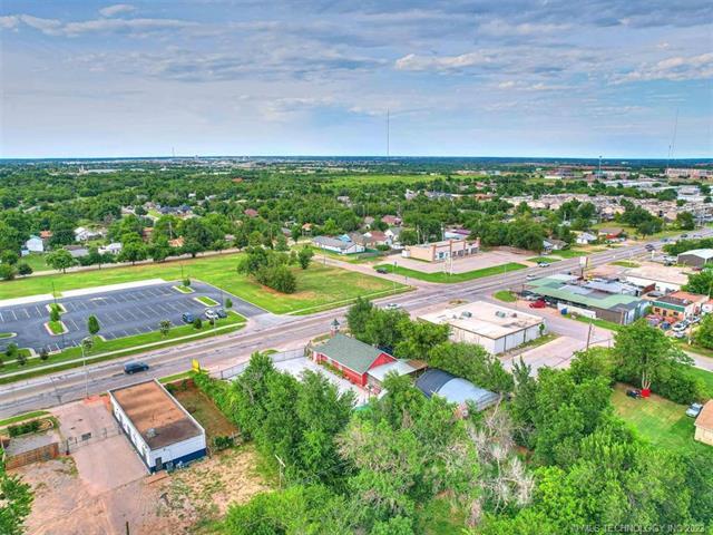 More Photos Of 708 W Britton Rd, Oklahoma City Freestanding For Sale