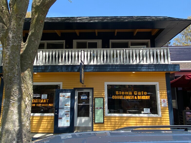 More Photos Of 118 Hoffman St, Saugatuck Storefront Retail Residential For Sale
