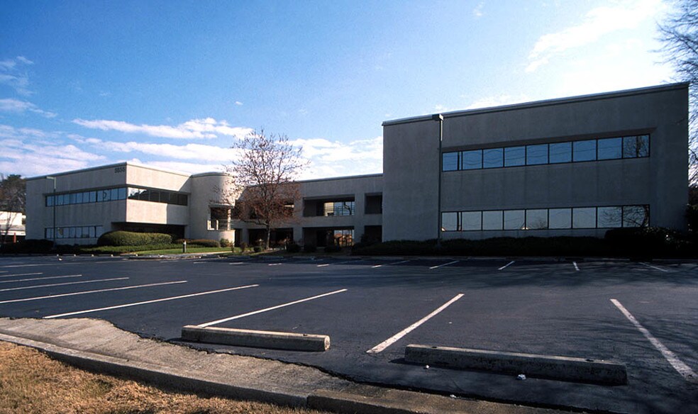 More Photos Of 5855 Jimmy Carter Blvd, Norcross Medical For Lease