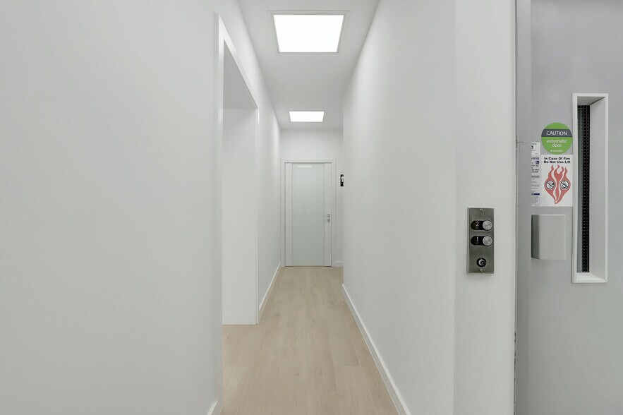 More Photos Of 235 NE 67th St, Miami Warehouse For Sale