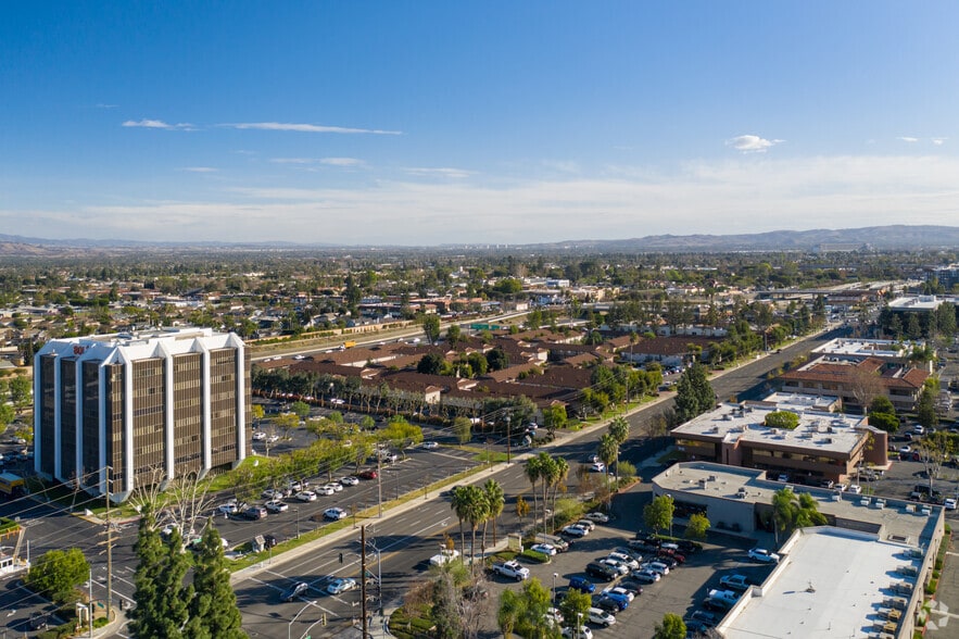 More Photos Of 801 N Tustin Ave, Santa Ana Medical For Lease