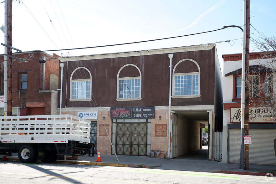 Primary Photo Of 2420 E 1st St, Los Angeles Medical For Lease