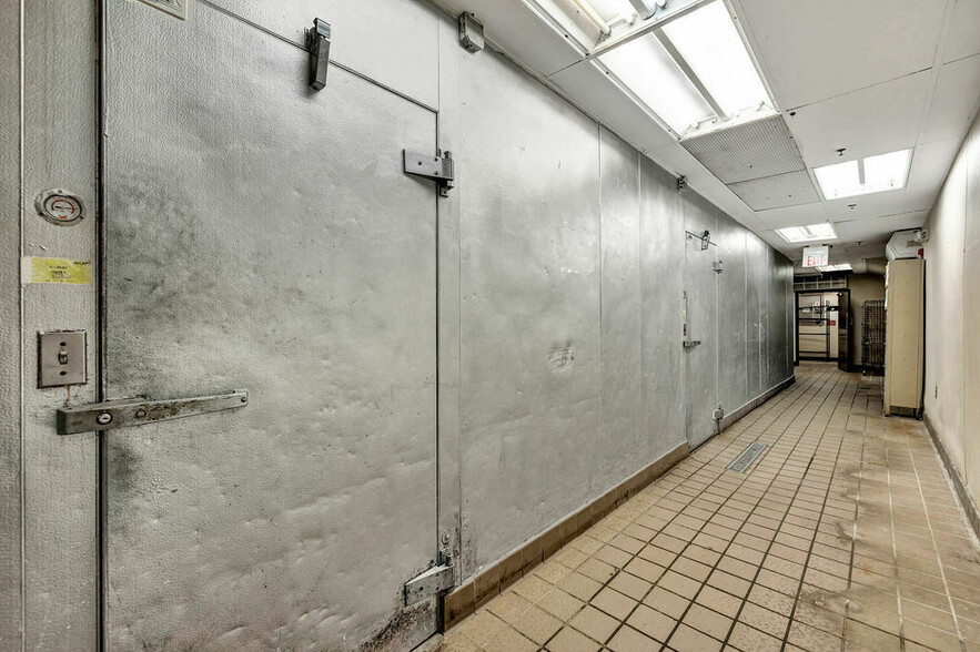 More Photos Of 12090 Mason Montgomery Rd, Cincinnati General Retail For Sale