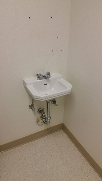 More Photos Of 500 Alamitos Ave, Long Beach Medical For Lease