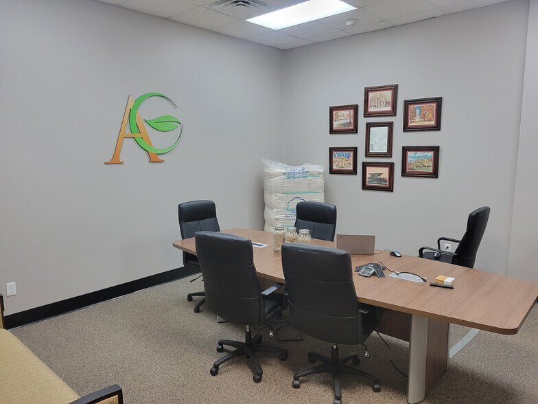 More Photos Of 8059 Stage Hills Blvd, Bartlett Office For Lease