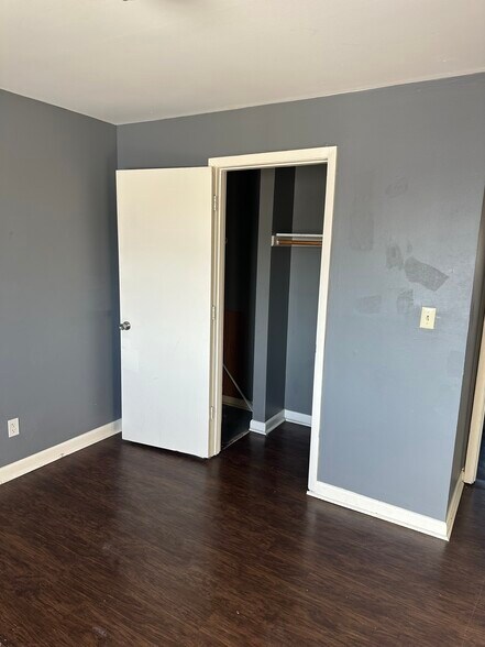 More Photos Of 1321 N 3rd St, Vincennes Apartments For Sale