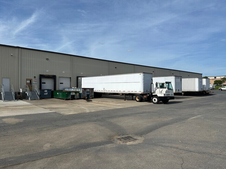 More Photos Of 561 Belle, Harrisonburg Warehouse For Lease