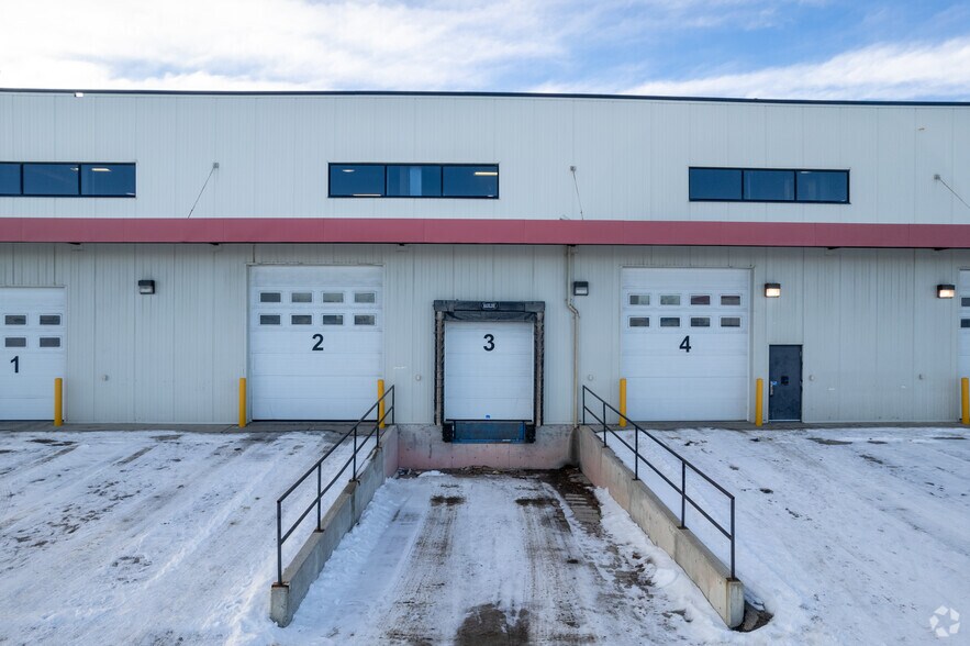 More Photos Of 11510 40th St SE, Calgary Warehouse For Sale