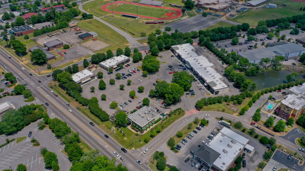 More Photos Of 161 S Aiken Ln, Aiken Unknown For Lease