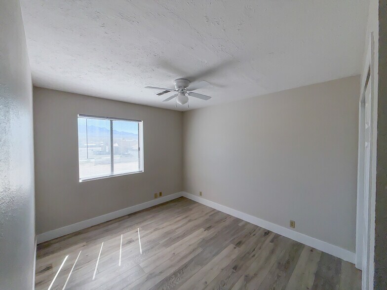 More Photos Of 126 E 1st North St, Mesquite Multifamily For Sale