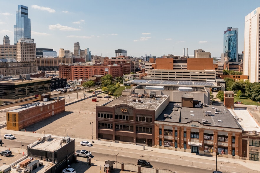More Photos Of 550-565 E Larned St, Detroit Office Residential For Sale