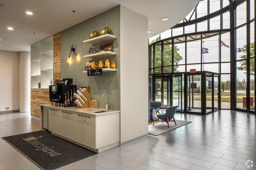 More Photos Of 13873 Park Center Rd, Herndon Office For Lease