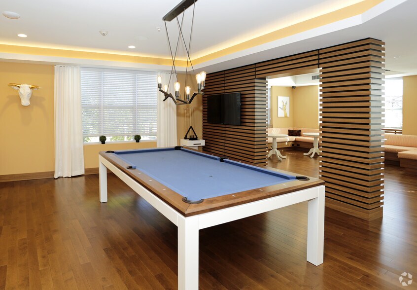 More Photos Of 56 Broad St, Bloomfield Apartments For Lease