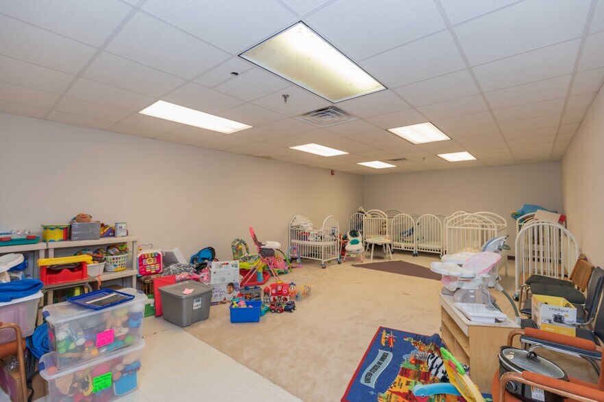 More Photos Of 2400 N Coulter St, Amarillo Religious Facility For Sale