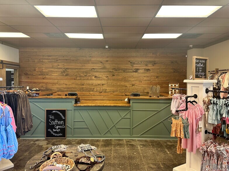 More Photos Of 36483 Old Perkins Rd, Prairieville Storefront Retail Office For Lease