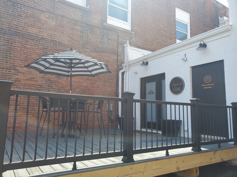 More Photos Of 110 W Auglaize St, Wapakoneta Storefront Retail Residential For Sale