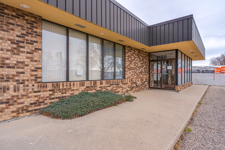 More Photos Of 1100 Basin Ave, Bismarck Flex For Sale