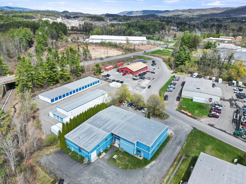 More Photos Of 8 Run Way, Lee Flex For Sale
