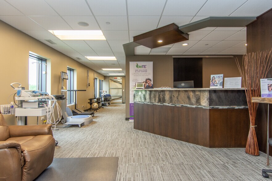 More Photos Of 7300 France Ave S, Edina Medical For Lease