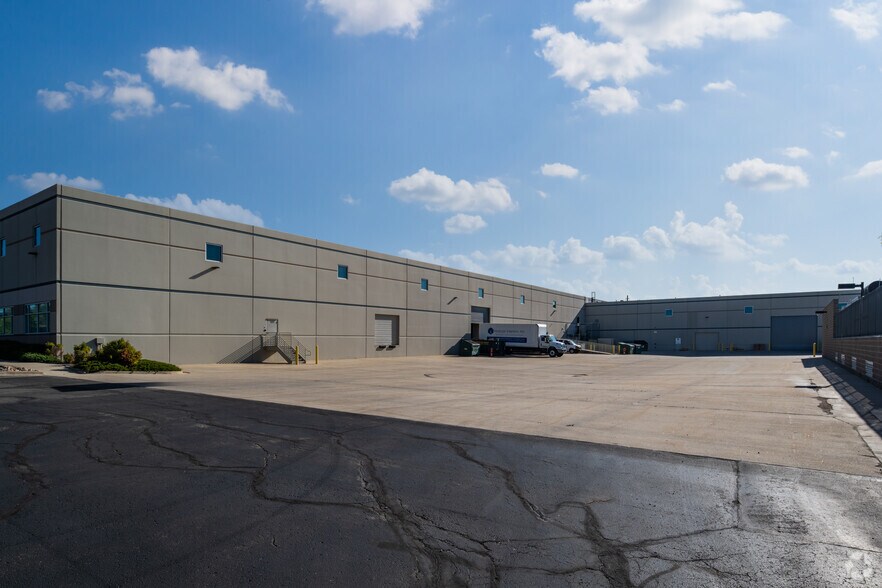 More Photos Of 11575 Main St, Broomfield Industrial For Lease