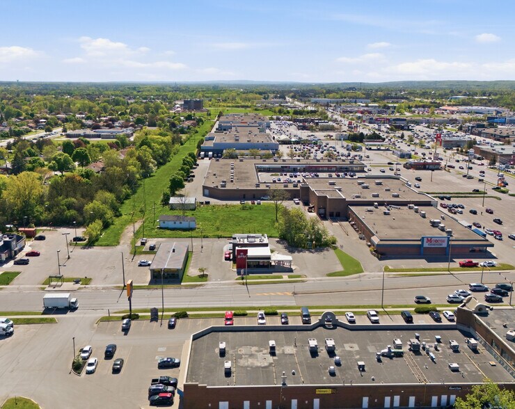 More Photos Of 350 N Front St, Belleville General Retail For Sale
