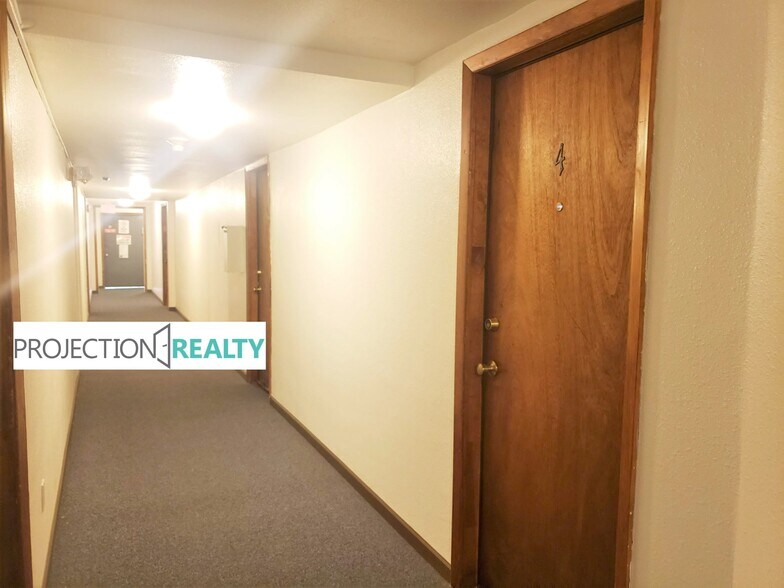 More Photos Of 8016 N Ida Ave, Portland Apartments For Sale