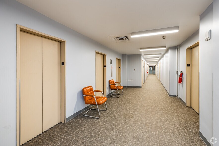 More Photos Of 320 Fort Duquesne Blvd, Pittsburgh Apartments For Sale