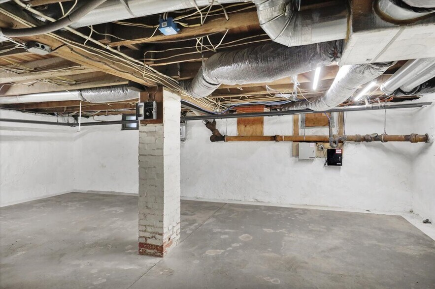 More Photos Of 301 W Lancaster Ave, Shillington Office For Sale