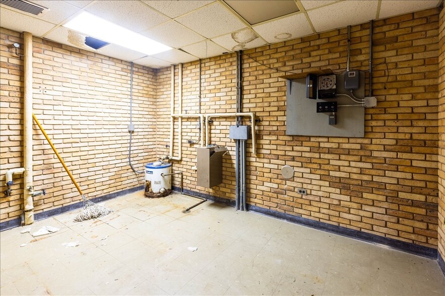 More Photos Of 6653 Church St, Riverdale Freestanding For Sale