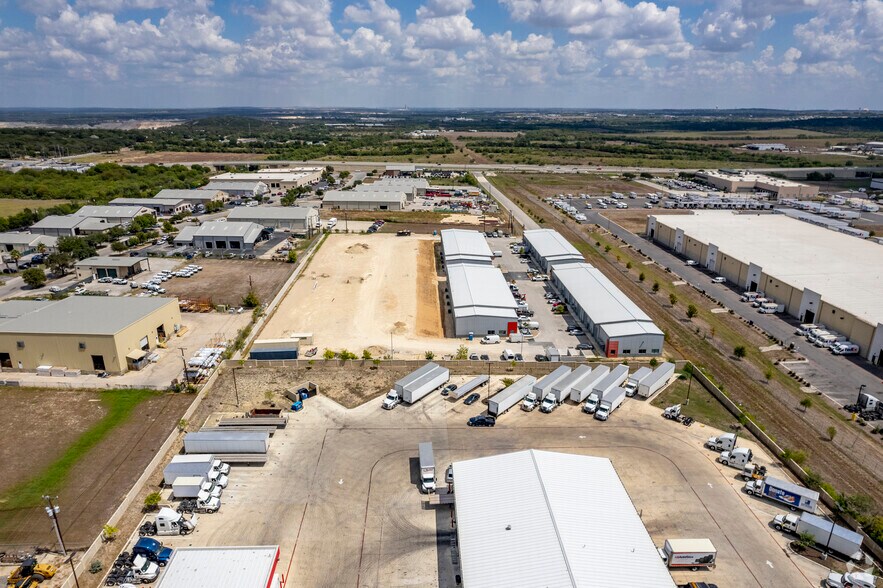 More Photos Of 7637 FM 3009, Schertz Light Distribution For Sale