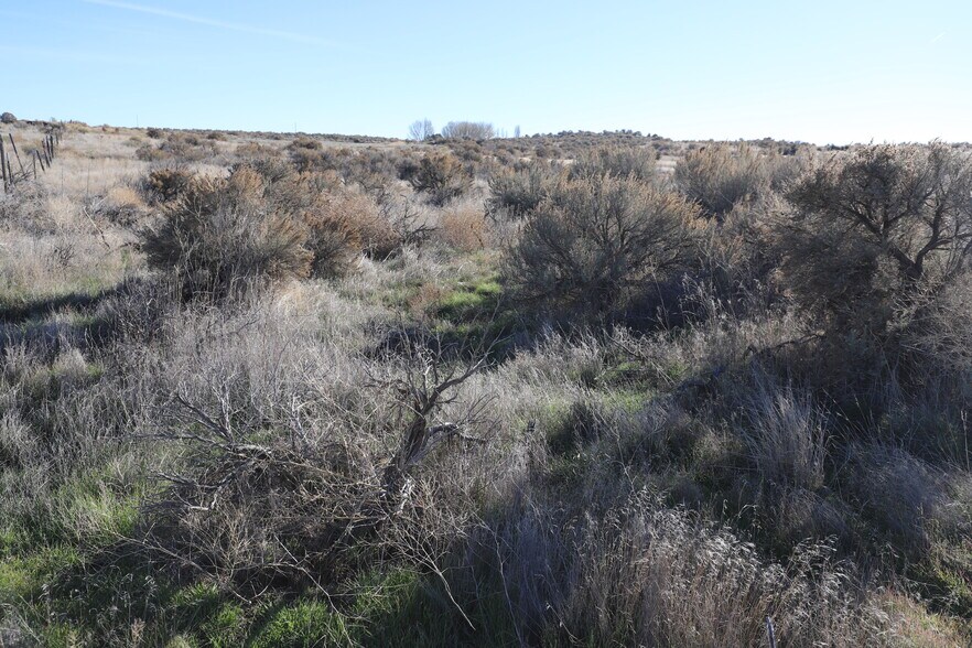 More Photos Of TBD 1200 East, Bliss Land For Sale