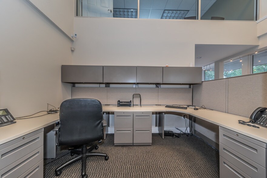 More Photos Of 1663 1st Ave S, Saint Petersburg Office Residential For Lease
