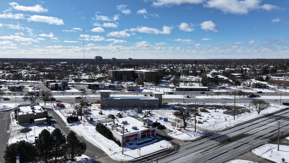 More Photos Of 28810 Northwestern Hwy, Southfield Freestanding For Sale