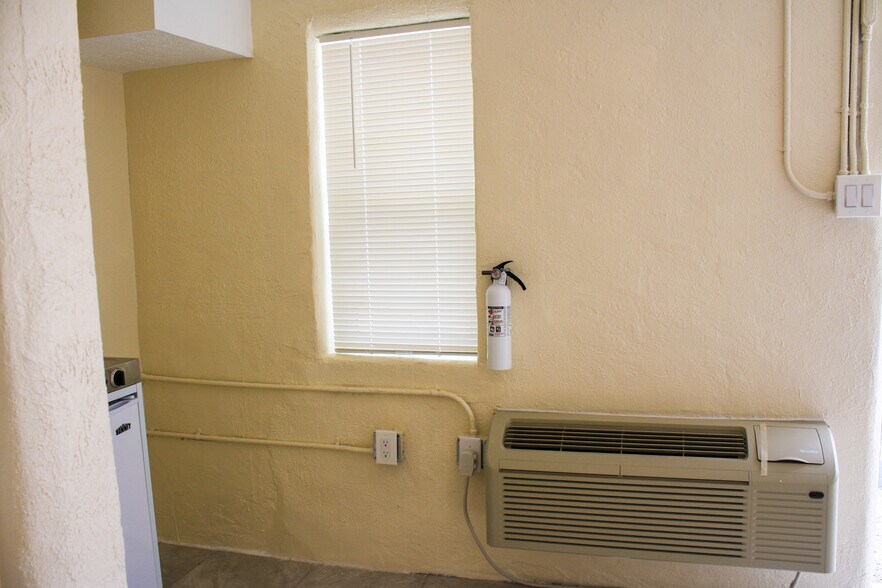 More Photos Of 5609-5613 Central Ave NW, Albuquerque Apartments For Sale
