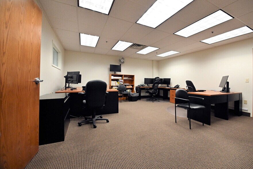 More Photos Of 7525 Mitchell Rd, Eden Prairie Loft Creative Space For Sale