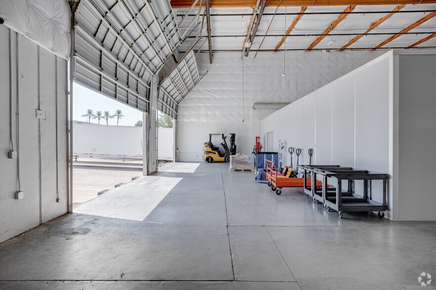 More Photos Of 2636 S Wilson St, Tempe Warehouse For Lease