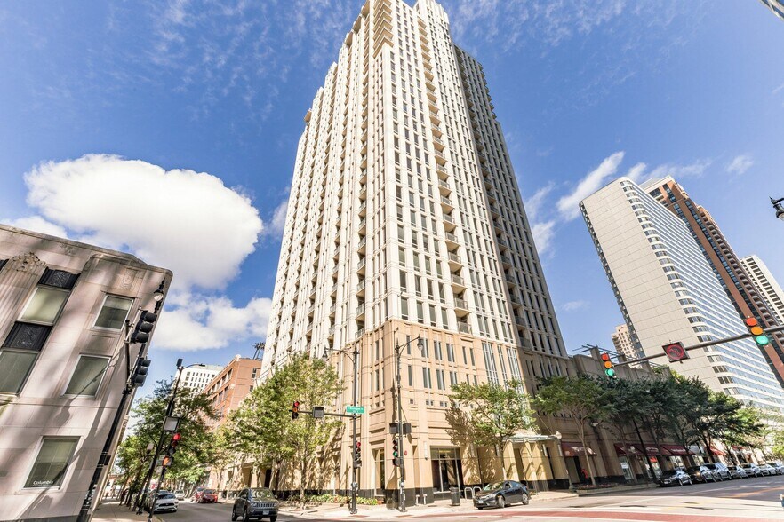 More Photos Of 1240-1254 S Michigan Ave, Chicago Apartments For Lease