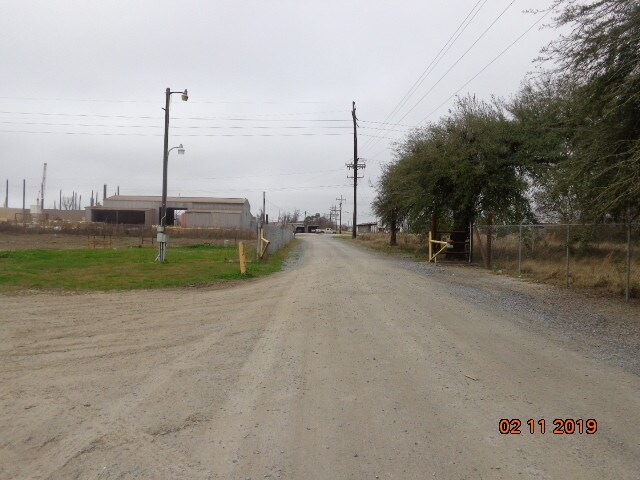 More Photos Of 4703 S Lewis St, New Iberia Warehouse For Lease