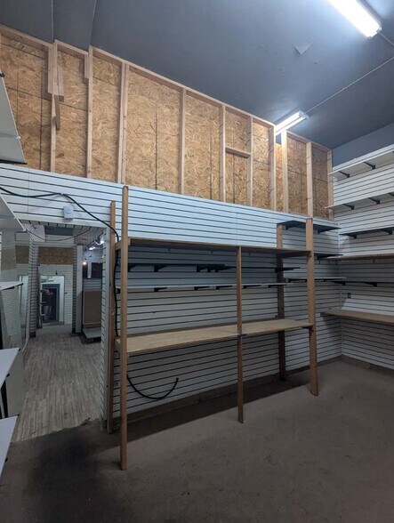 More Photos Of 6662-6666 Hollywood Blvd, Los Angeles Storefront For Sale