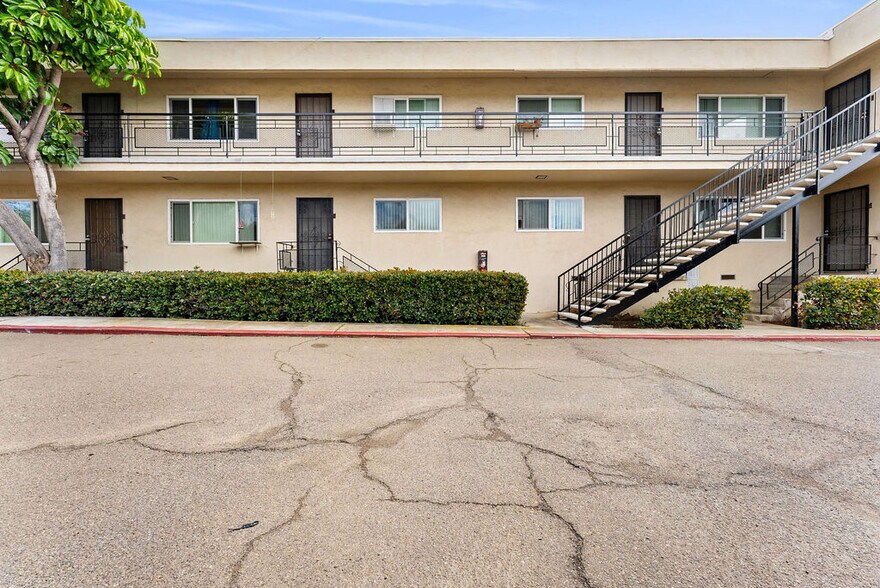 More Photos Of 4415 Rosebud Ln, La Mesa Apartments For Sale