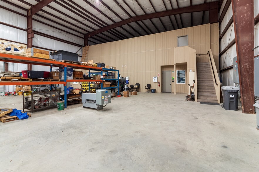 More Photos Of 8733 N State Highway 6, Bryan Industrial For Lease