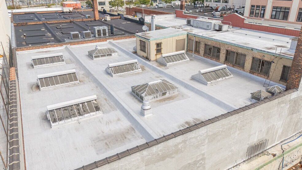 More Photos Of 4332 33rd St, Long Island City Industrial For Sale